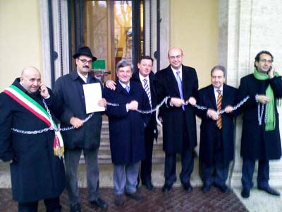 14/01/2009 - Trasporti per le isole minori: protesta dei sindaci a Roma